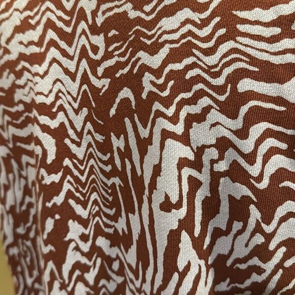 Madewell (Re)sourced Cotton Oversized Sweatshirt in Tigerized Print. NWOT. XS. - Picture 8 of 9